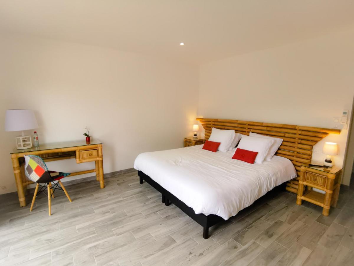 Domaine Des Bois Argentes Bed and Breakfast Saugirard Exteriör bild
